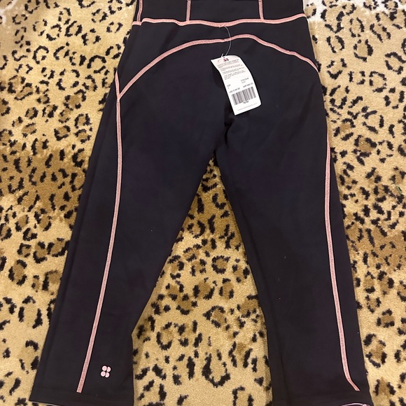 Visama 3/4 Yoga Leggings in Space Dye or Black Reversible - Picture 9 of 9